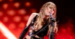 Miley Cyrus poseert op zwoele wijze: “Hoe kan je zo perfect zijn?!” (foto’s)