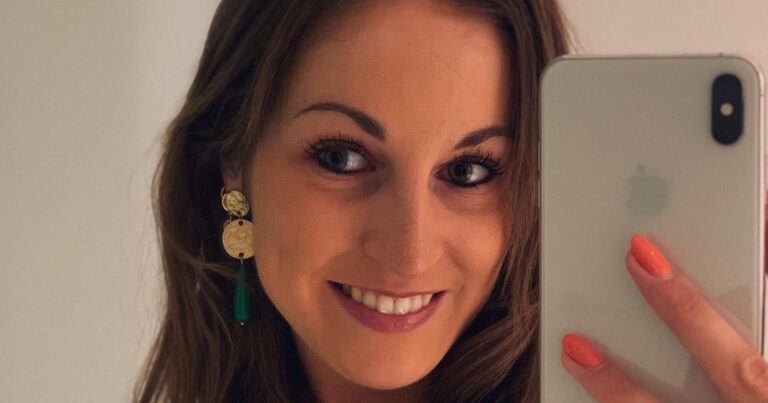 Ex van Junior Planckaert betovert volgers met bikinifoto’s: “Prachtige dame!”