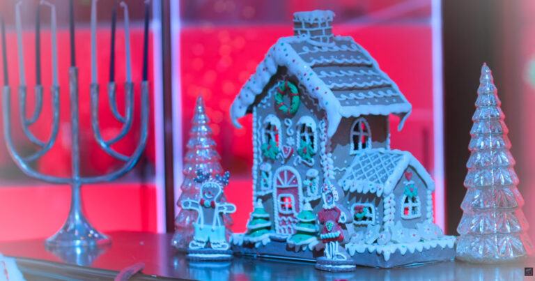 Replica of lekkernij: kan jij raden wat de échte kersttaart is?