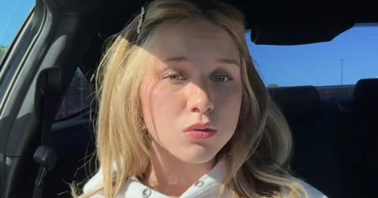Vrouw schaamt zich voor haar naam: “Gênant om een document te ondertekenen” (video)