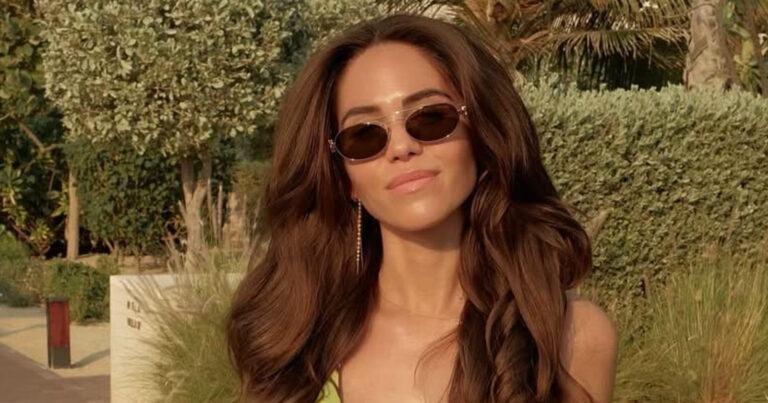 Sarah Puttemans poseert in bikinitopje: “Wauw, zo mooi!” (foto’s)