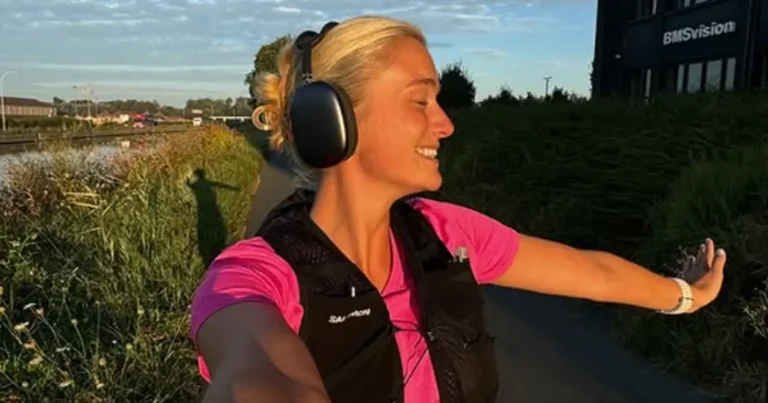 Julie Vermeire deelt niet zomaar deze liefdevolle foto’s: “Proficiat!”
