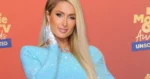Paris Hilton toont in zomerse outfit dat ze klaar is voor 2025: “Schoonheid!” (foto’s)