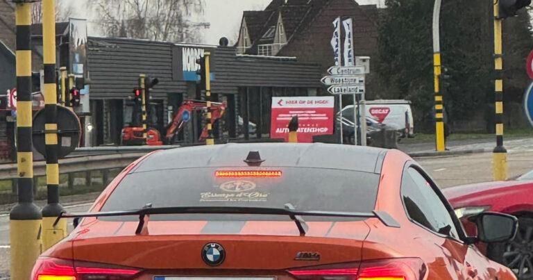 BMW gaat viraal door gepersonaliseerde nummerplaat: “Geweldig!” (foto)