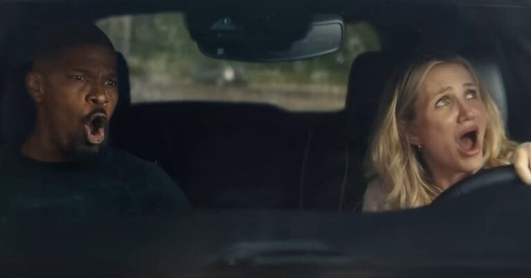 Cameron Diaz en Jamie Foxx gaan er volop tegenaan in ‘Back in Action’