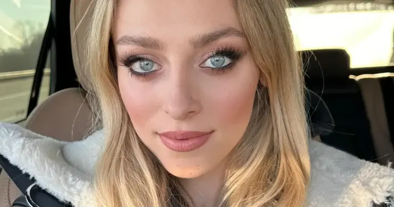 Camille Dhont pakt uit met straffe outfits: “De knapste!” (foto’s)