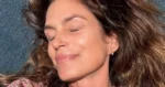 Cindy Crawford viert haar verjaardag met straffe foto’s: “Iconische dame!”
