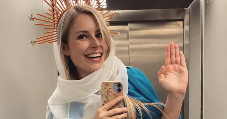 Jade Mintjens oogst lof met zomerse selfie: “Mooie dame!” (foto)