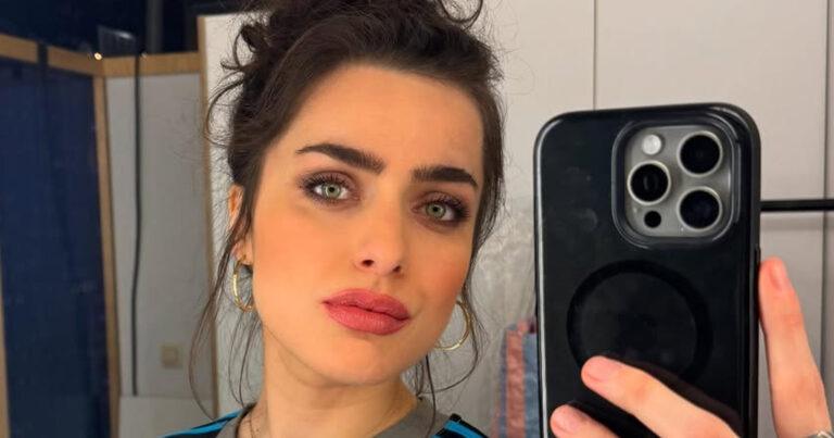 Hoogzwangere Olga Leyers verbaast volgers in weelderige jurk: “Waanzinnig prachtig!” (foto)