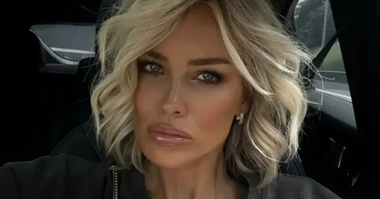Amy uit ‘The Real Housewives of Antwerp’ imponeert met bikinifoto: “Zeer mooie dame!”