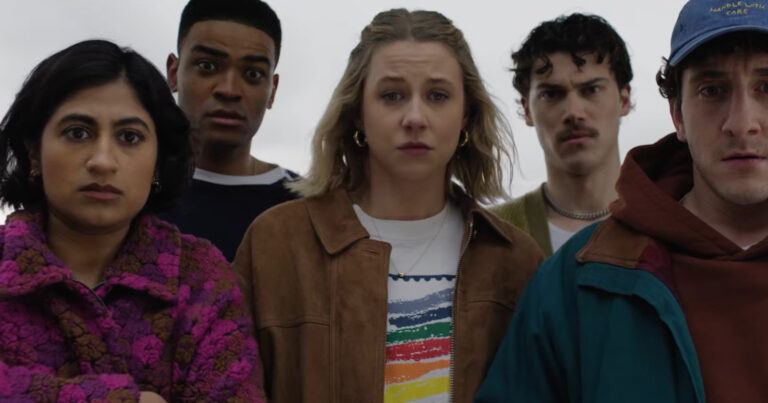 De trailer van ‘Adults’ is er: volwassen zijn was nog nooit zo hilarisch herkenbaar (video)