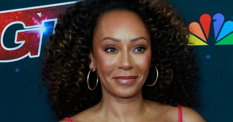Spice Girl Mel B verbaast fans in bikini: “Wat een lichaam!” (foto)
