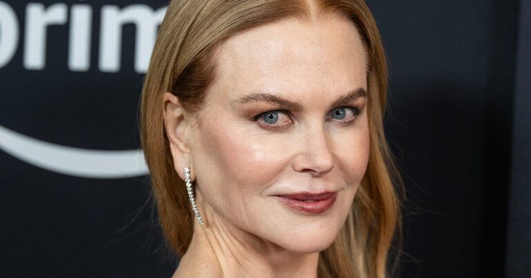 Nicole Kidman onherkenbaar in zwoele fotoshoot: “Natuurlijke schoonheid!” (foto’s)