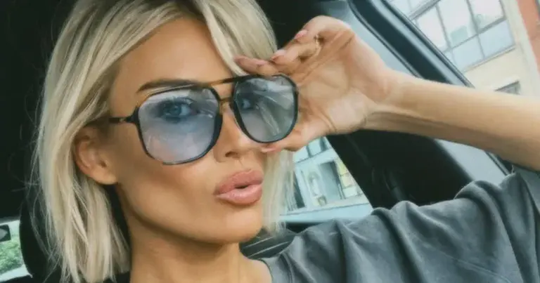 ‘Real Housewives’-Amy oogst lof met doorschijnende rok: “BOM!” (foto)