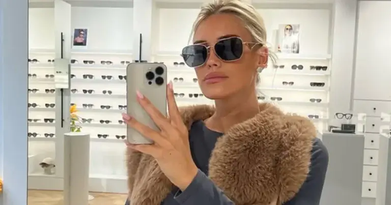 ‘Real Housewives’-Amy poseert languit in bikini: “Heel mooi lichaam!” (foto’s)