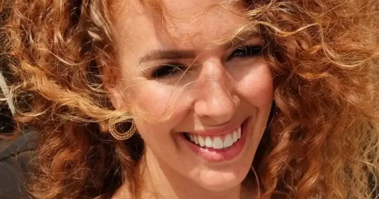 Candice uit ‘Blind Getrouwd’ pakt uit met bikinifoto’s: “Schitterend!”