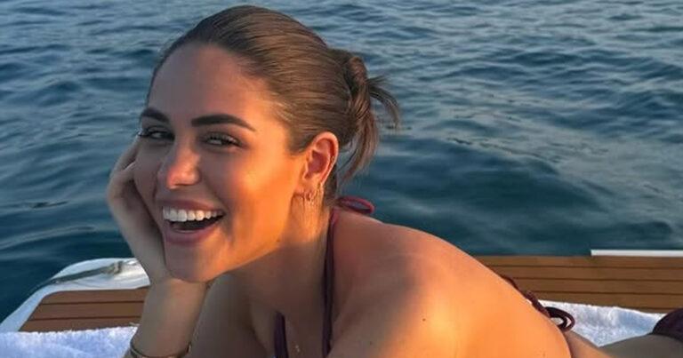 Sarah Puttemans geniet in bikini van vakantie: “Wow wow wow!” (foto’s)
