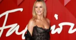‘BGT’-jurylid Amanda Holden geniet languit in bikini: “Geweldig lichaam!” (foto)