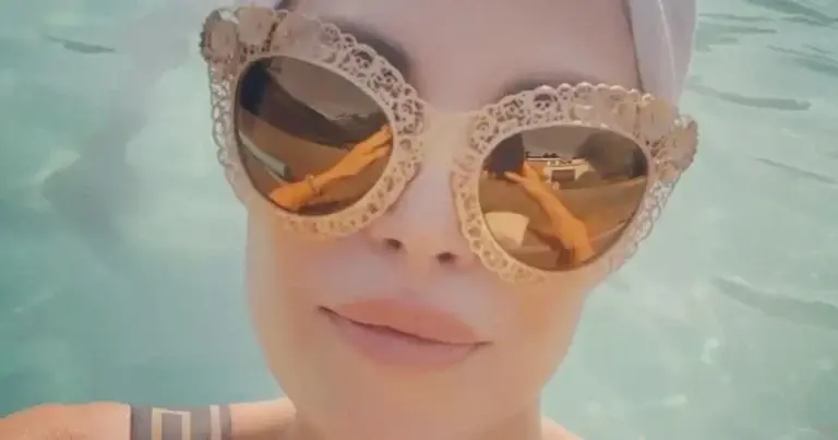 Tanja Dexters straalt in doorschijnende outfit: “Prachtige foto!”
