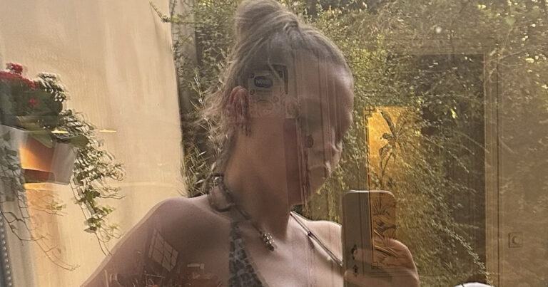 Eline De Munck toont haar bolle buik in bikini: “Mooi zwanger!” (foto)