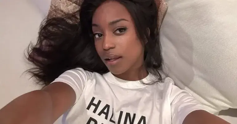 Kortgerokte Jennifer Heylen straalt in tennisoutfit: “Mooi!” (foto’s)