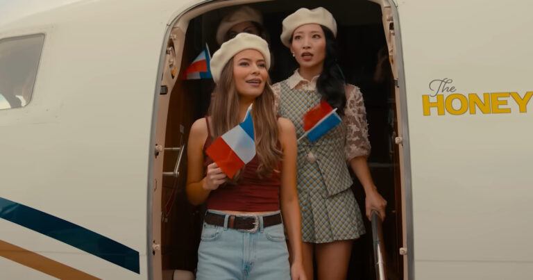 Netflix verrast met nieuwe romcom: ‘The Wrong Paris’