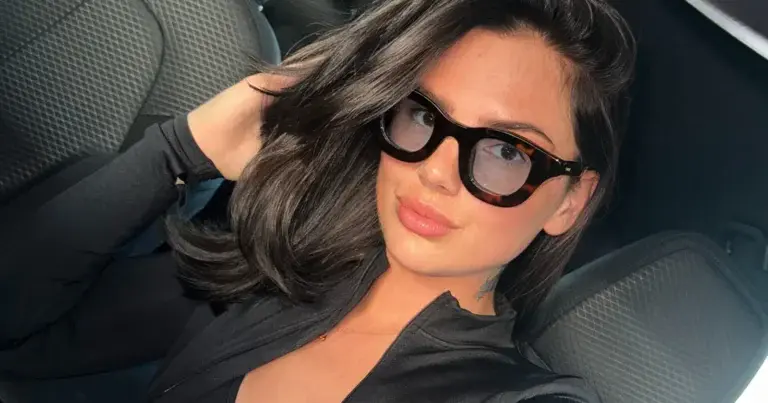 Famke Louise verbaast fans met wel zeer strakke outfit: “Mooi!” (foto’s)