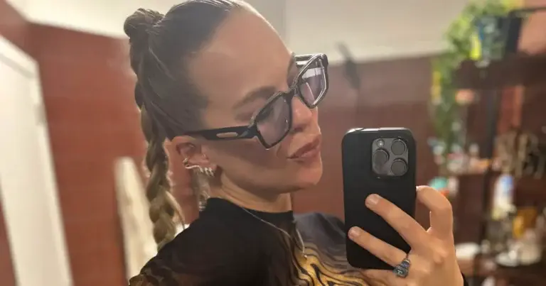 Eline De Munck deelt het verloop van haar zwangerschap met deze reeks foto’s: “Zo mooi zwanger!”