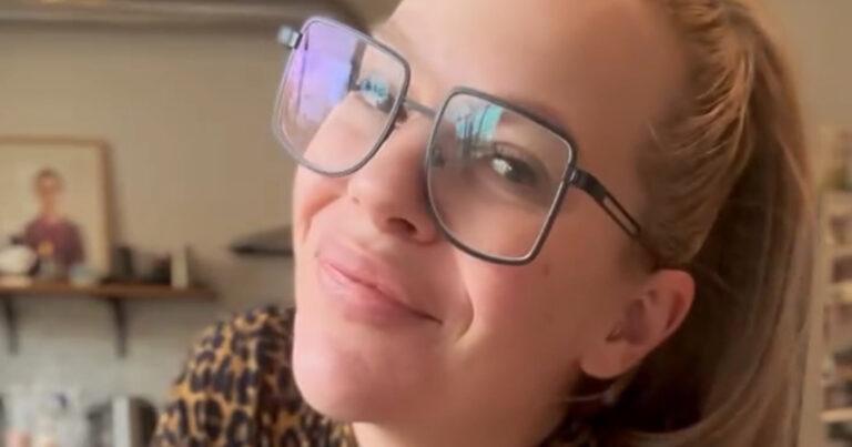 Hoogzwangere Eline De Munck toont bolle buik: “Het aftellen is nu écht begonnen” (video)