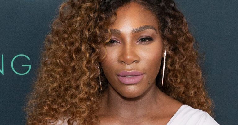 Serena Williams poseert in badpak met uitsnijding: “Perfectie!” (foto)