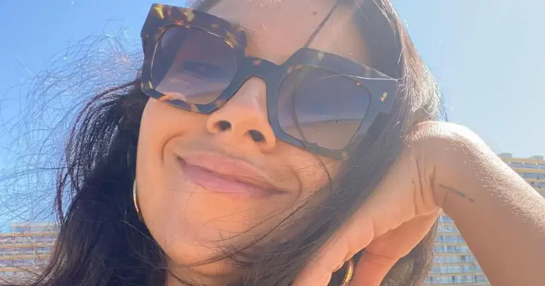 Danira Boukhriss straalt in stijlvolle jurk: “Altijd klassevol!” (video)