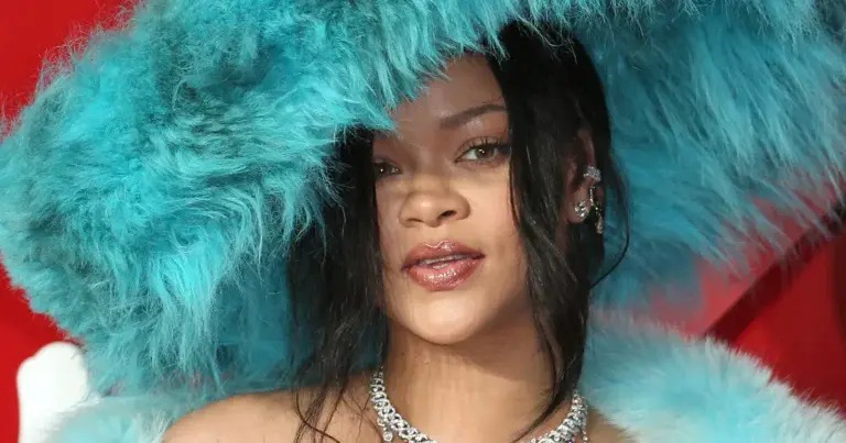 Rihanna pakt uit met sensuele lingeriefoto’s: “Wat een mooi lichaam!”