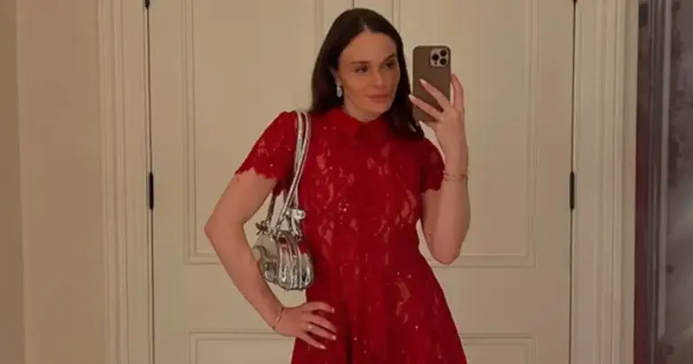 Dochter van Gordon Ramsay poseert in luchtige outfit: “Je ziet er geweldig uit!” (foto)