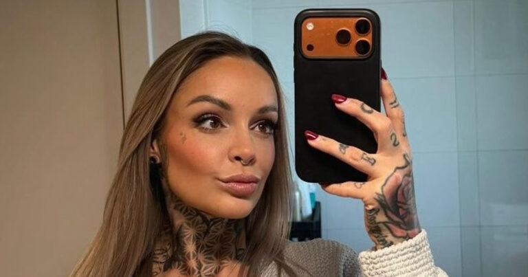 Pommeline Tillière straalt in pikante outfit: “Heel knap!” (foto’s)