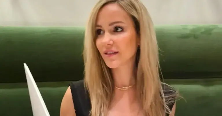 Elisabet uit ‘De Mol’ verbaast fans: “Schoonheid!” (foto’s)