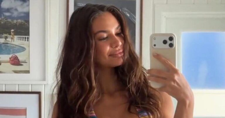 Piepkleine bikini zorgt voor gemengde reacties: “Laat weinig aan de verbeelding over” (foto’s)
