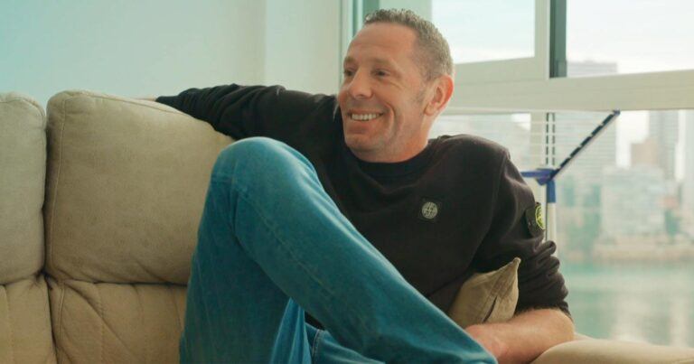 Peter uit ‘B&B zoekt Lief’ heeft de liefde gevonden: “Ik ben heel gelukkig”